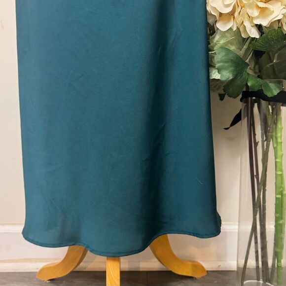 🖤🔥 Favorite Daughter The Envy Emerald Satin Slip Dress Larger NWT Anthropologie - Picture 5 of 13